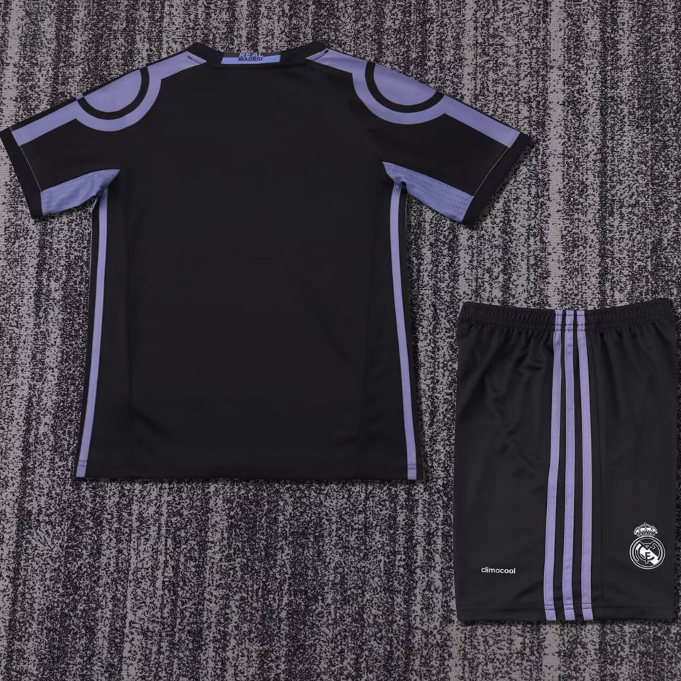 Camiseta retro de manga corta para niño del Real Madrid 2016/17