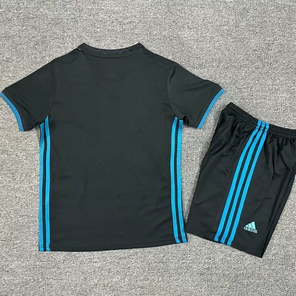 Maillot rétro manches courtes extérieur Real Madrid 2017/18 pour enfant